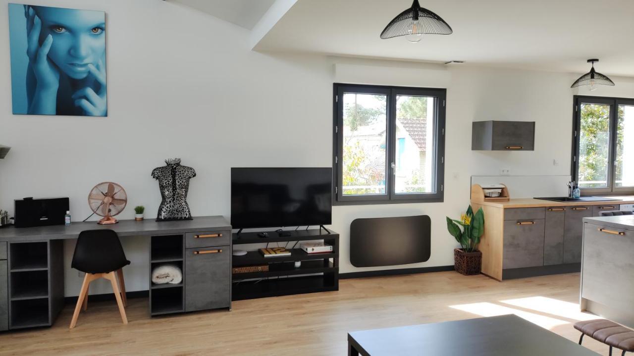 Villa Papillon***. Location appartement 1er étage. Ronce-les-Bains Esterno foto