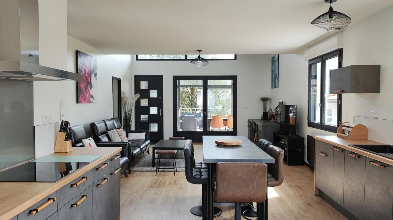 Villa Papillon***. Location appartement 1er étage. Ronce-les-Bains Esterno foto